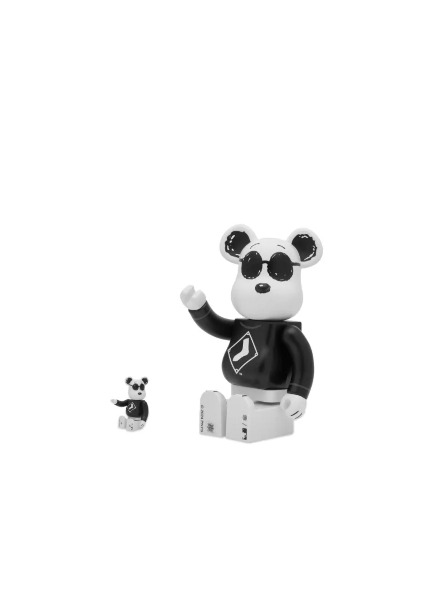 Bearbrick MLB x Peanuts Snoopy (White Sox) Black White 400% 100%