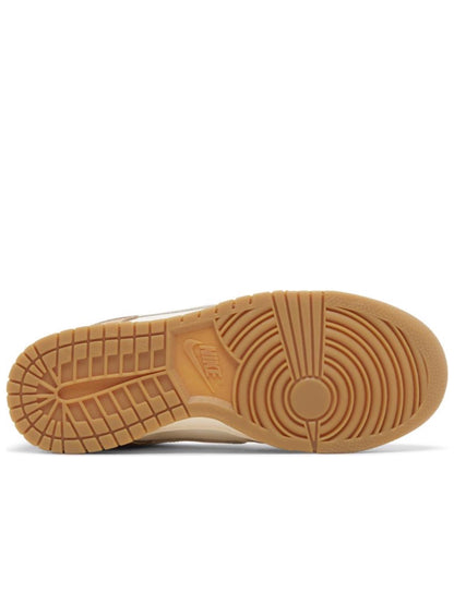 Nike Dunk Low SE Australia (Womens) FN7645 133