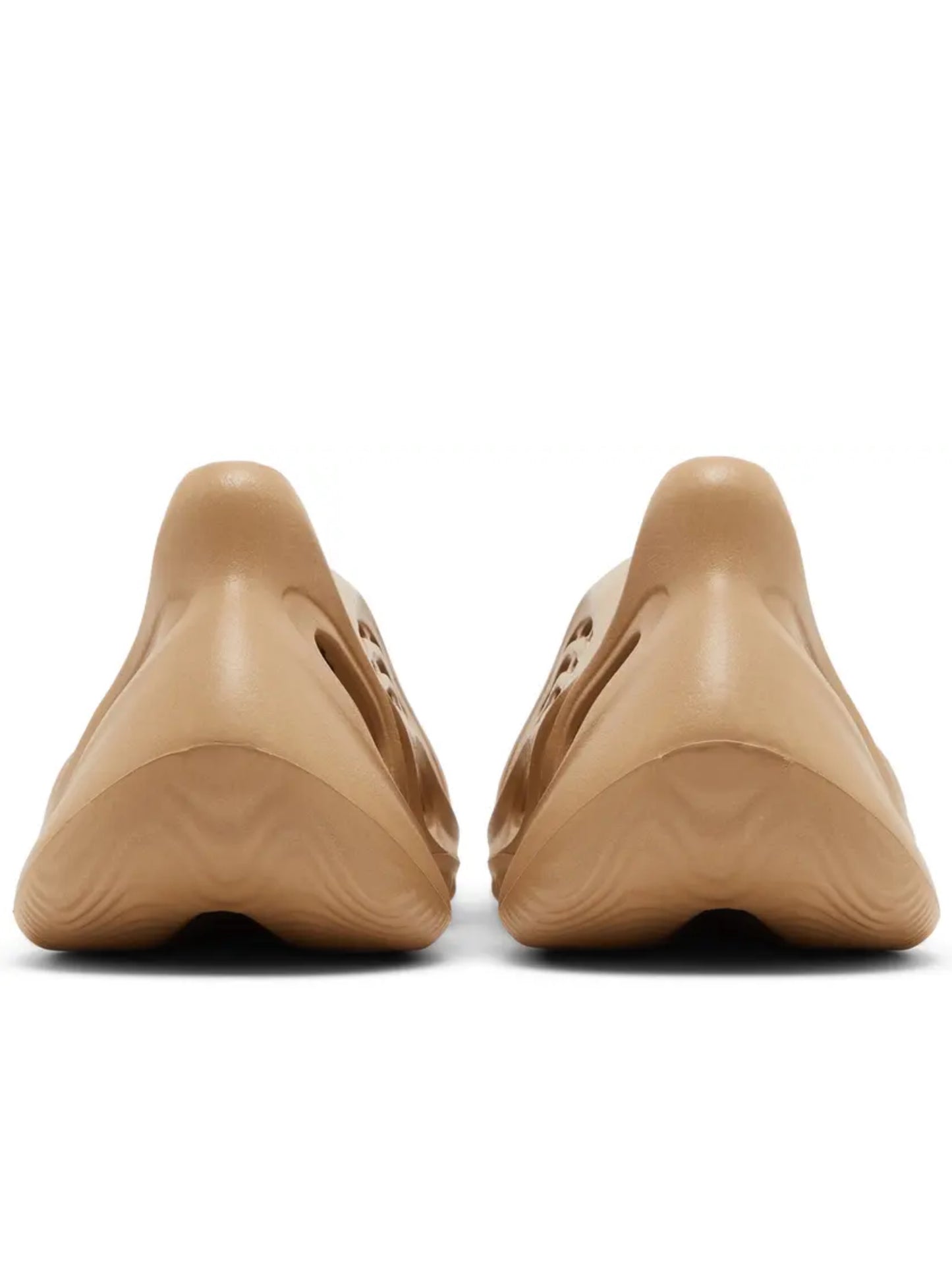 Yeezy Foam RNR Clay Taupe  GV6842