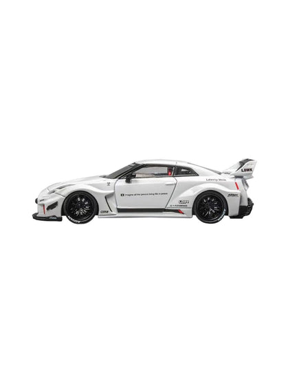 C-CM Model 1:64 LB-Silhouette Works GT Nissan 35GT-RR White GT10