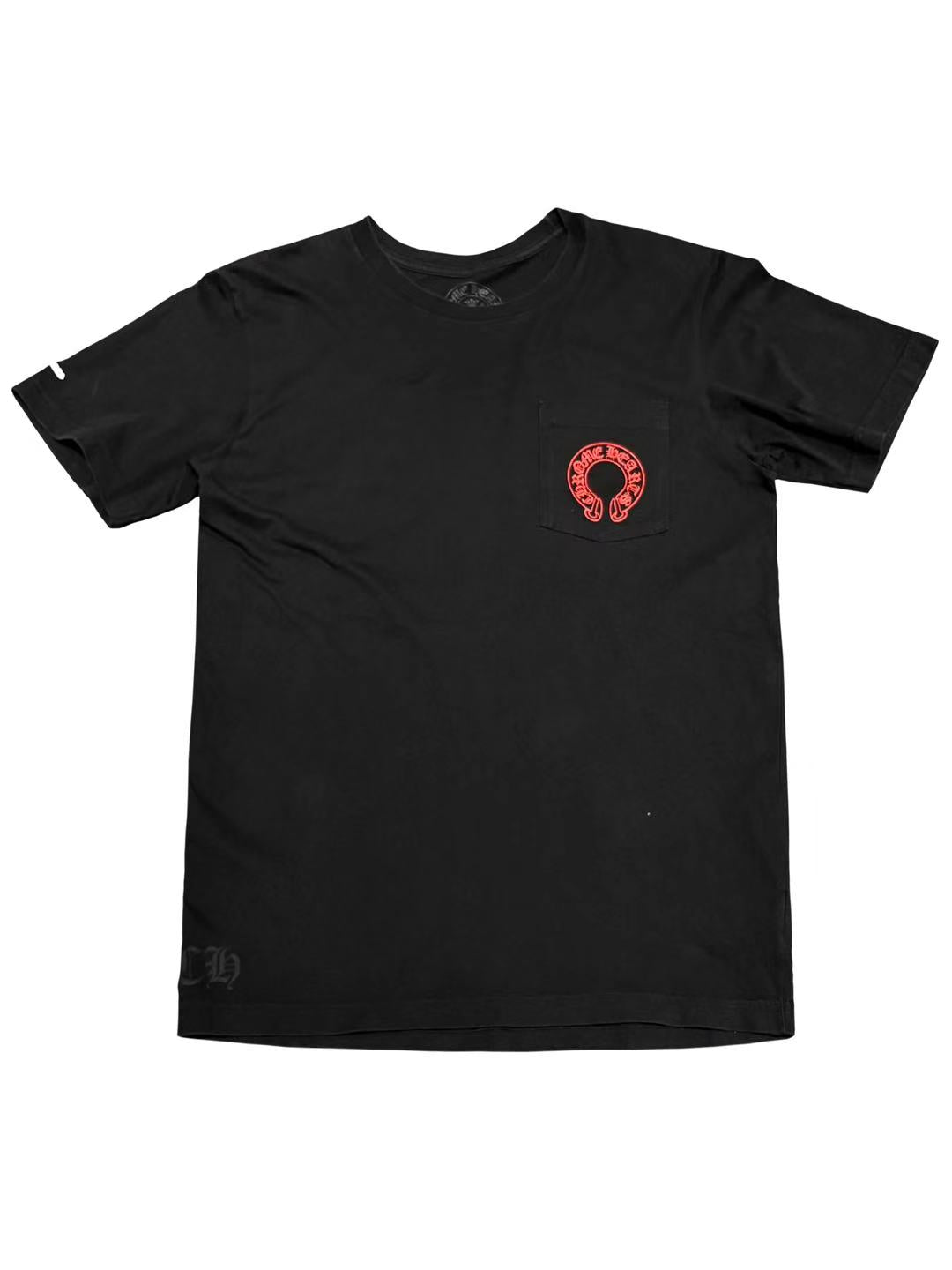 Chrome Hearts Red Horseshoe Cemetery Cross Pocket Tee Black Size M C118468380-Used