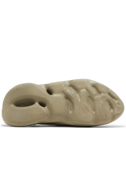 Yeezy Foam RNR Stone Salt  GV6840