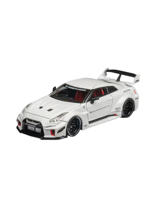 C-CM Model 1:64 LB-Silhouette Works GT Nissan 35GT-RR White GT10