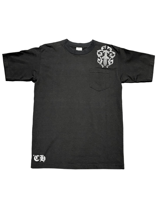 Chrome Hearts Black Dagger Pocket Cemetery Cross Back Tee Black M C118485414-Used